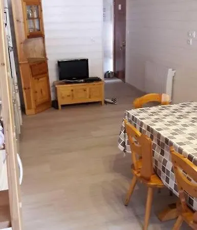 Le Carlina 22b -merci De Lire Et Disposition Des Pour Eviter Mauvaise Note - Ce Nest Pas Un - Minimum 5 Nuits - Sans Le Linge De Maison - Vue Sur Le Criou - Sil Y A De La Place Sur Le Parking, Vous Pouvez Vous Y Ga Lejlighed *