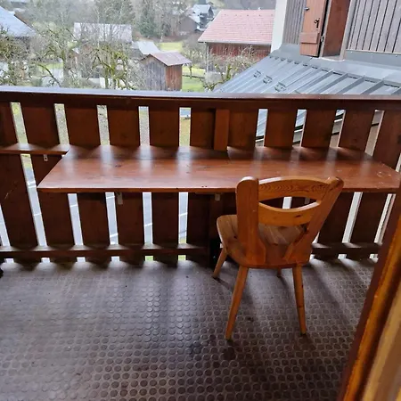 Le Carlina 22b -merci De Lire Et Disposition Des Pour Eviter Mauvaise Note - Ce Nest Pas Un - Minimum 5 Nuits - Sans Le Linge De Maison - Vue Sur Le Criou - Sil Y A De La Place Sur Le Parking, Vous Pouvez Vous Y Ga Lejlighed